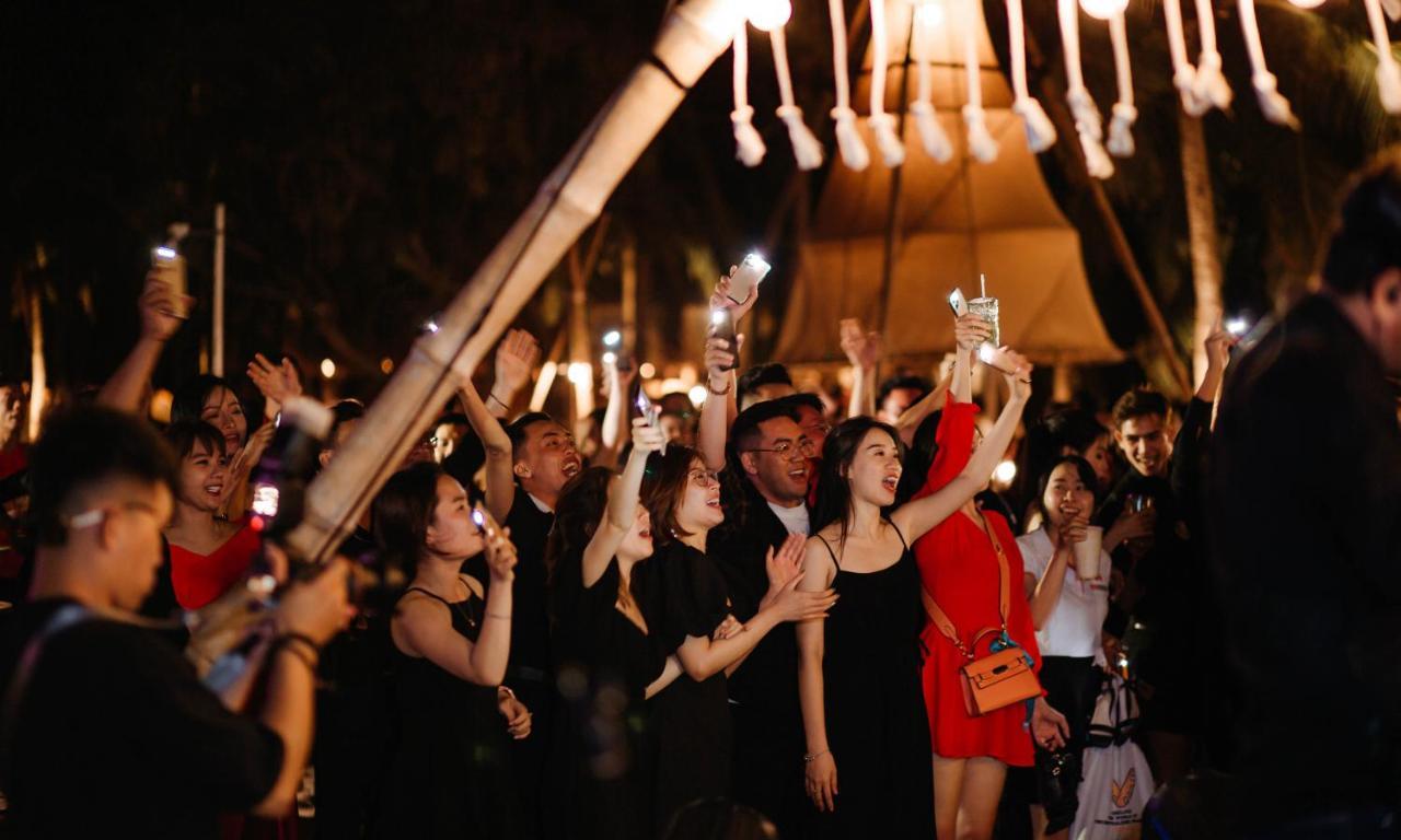 Hola Beach - Beach Club & Eco Glamping Resort Ke Ga Esterno foto